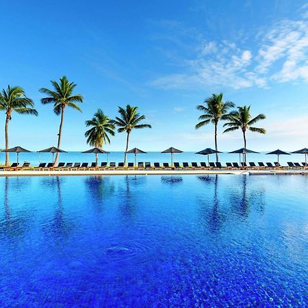 Hilton Fiji Beach Resort And Spa Denarau Island Exteriér fotografie The pool at the Sheraton Nha Trang Hotel & Spa Resort